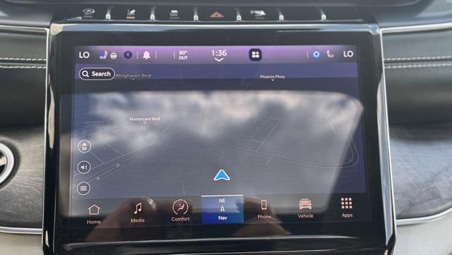 Photo of 2021 Diamond Black Crystal Pearlcoat Jeep Grand Cherokee L