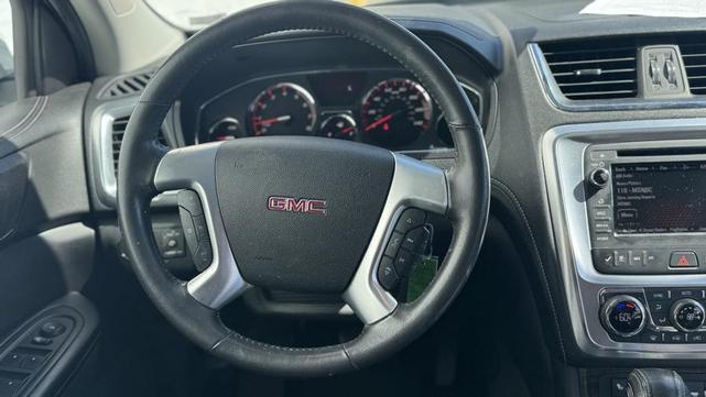 Photo of 2016 White Frost Tricoat GMC Acadia