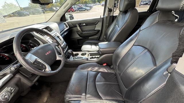 Photo of 2016 White Frost Tricoat GMC Acadia