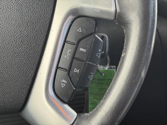 Photo of 2016 White Frost Tricoat GMC Acadia