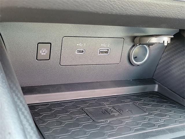 Photo of 2025 Black Nissan Altima