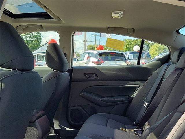 Photo of 2025 Black Nissan Altima