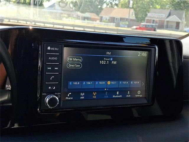 Photo of 2025 Super Black Nissan Kicks
