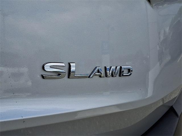 Photo of 2021 Brilliant Silver Metallic Nissan Rogue