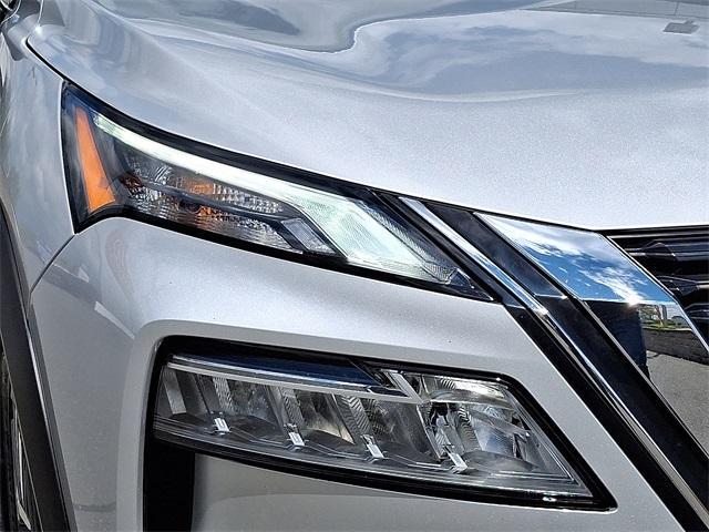 Photo of 2021 Brilliant Silver Metallic Nissan Rogue