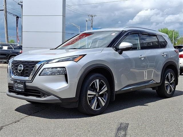 Photo of 2021 Brilliant Silver Metallic Nissan Rogue