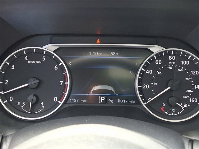 Photo of 2024 White Nissan Sentra