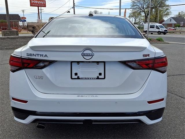 Photo of 2024 White Nissan Sentra
