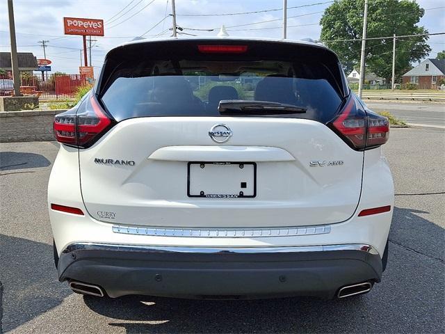 Photo of 2020 White Nissan Murano