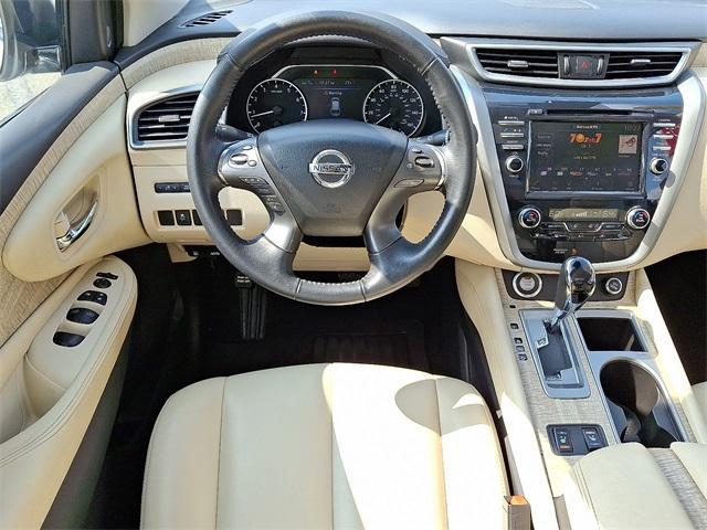 Photo of 2020 White Nissan Murano