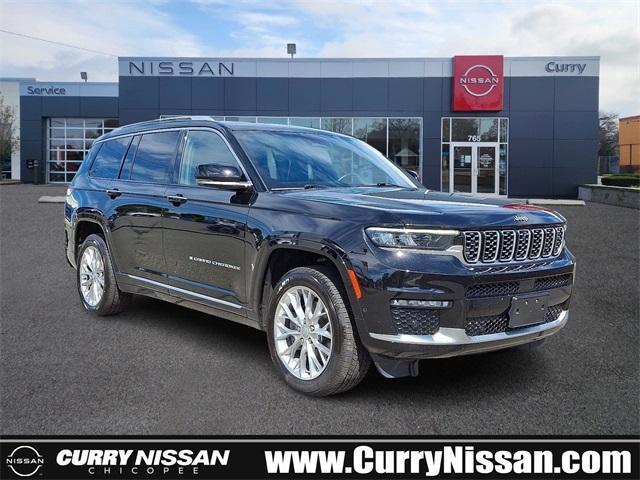 Photo of 2021 Diamond Black Jeep Grand Cherokee L