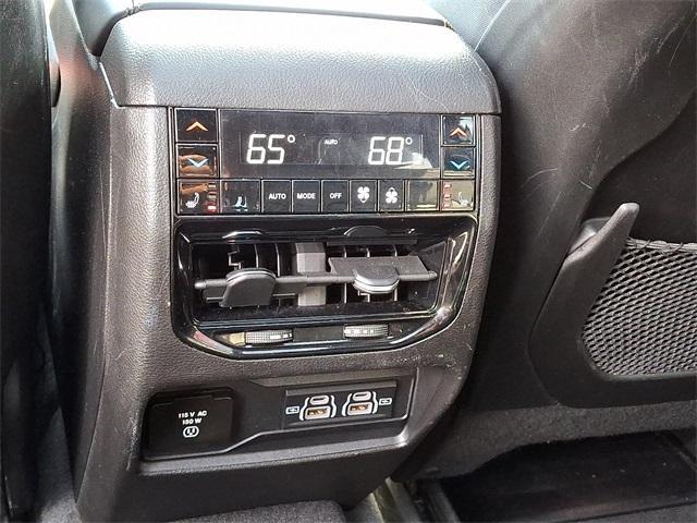 Photo of 2021 Diamond Black Jeep Grand Cherokee L