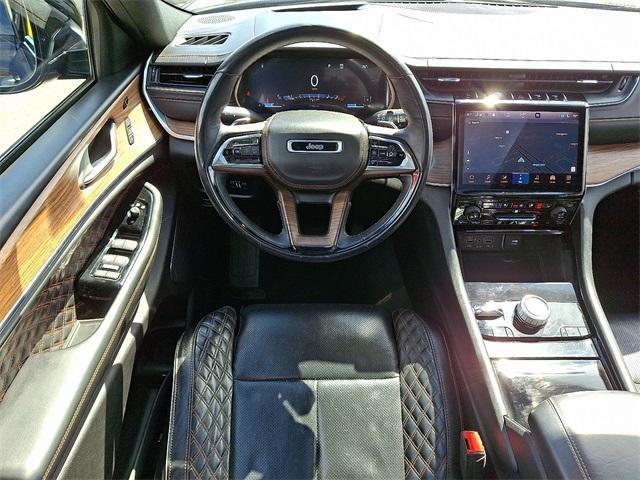 Photo of 2021 Diamond Black Jeep Grand Cherokee L