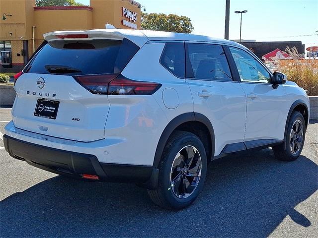 Photo of 2025 Everest White P Nissan Rogue