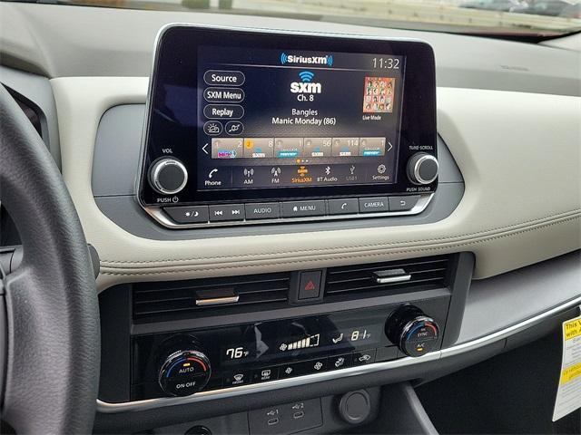 Photo of 2025 Everest White P Nissan Rogue