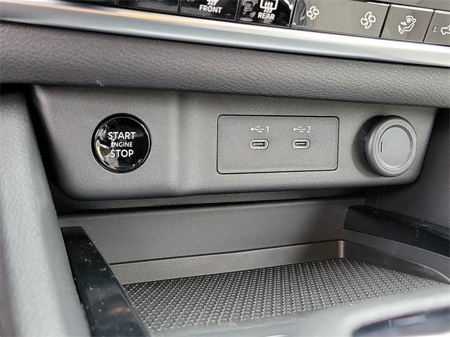 Photo of 2025 Everest White P Nissan Rogue