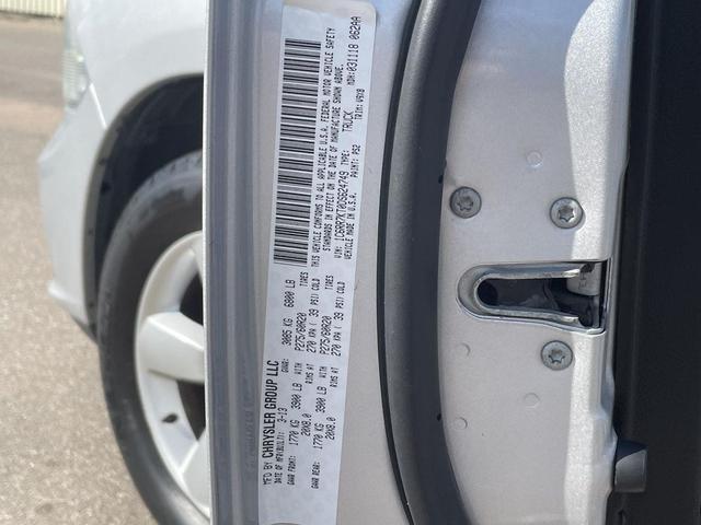 Photo of 2013 Bright Silver Metallic RAM 1500