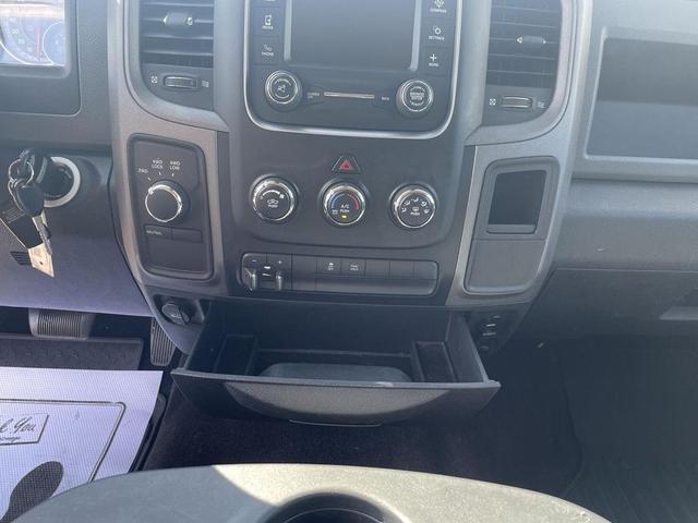 Photo of 2013 Bright Silver Metallic RAM 1500