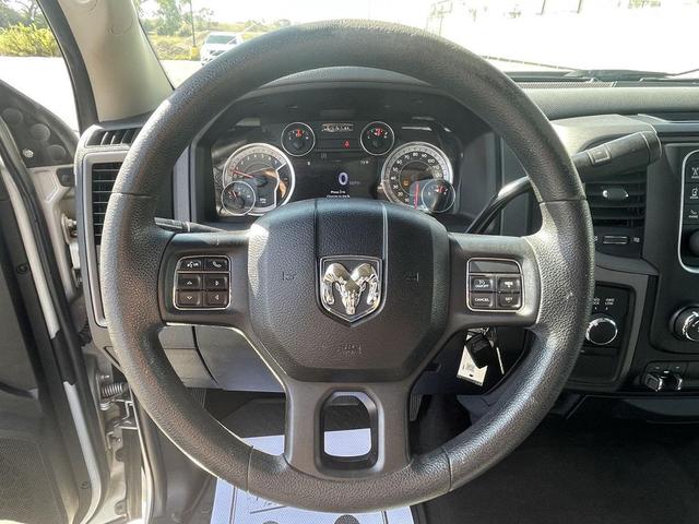 Photo of 2013 Bright Silver Metallic RAM 1500