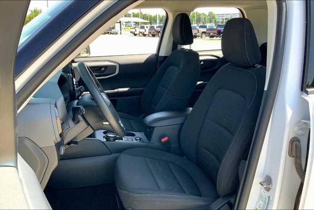 Photo of 2021 Oxford White Ford Bronco Sport