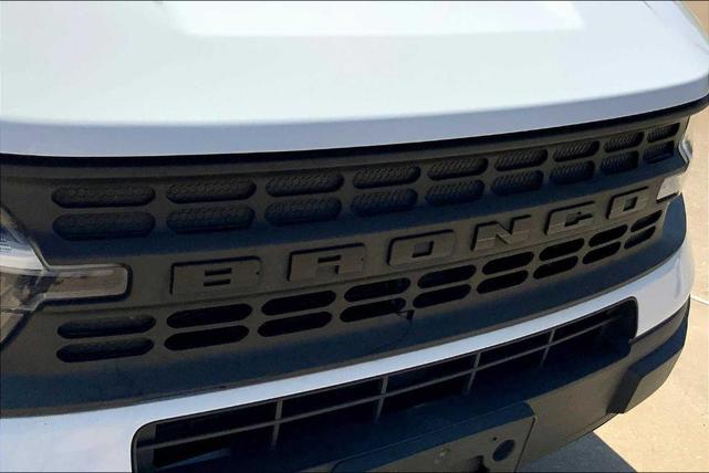 Photo of 2021 Oxford White Ford Bronco Sport