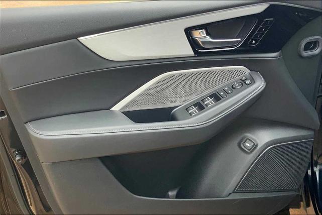 Photo of 2024 Majestic Black Pearl Acura MDX