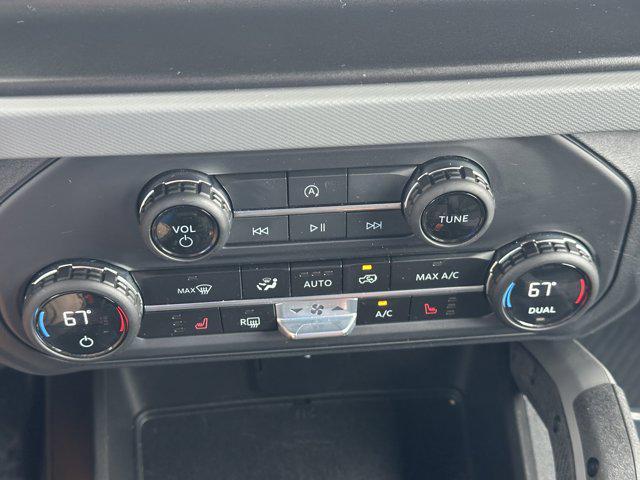 Photo of 2023 Cactus Gray Ford Bronco