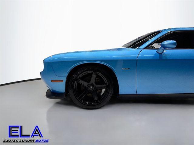 Photo of 2019 B5 Blue Pearlcoat Dodge Challenger