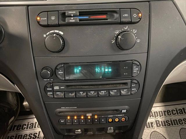 Photo of 2007 Black Ford Focus