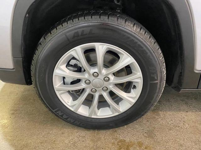 Photo of 2021 Billet Silver Metallic Clearcoat Jeep Cherokee
