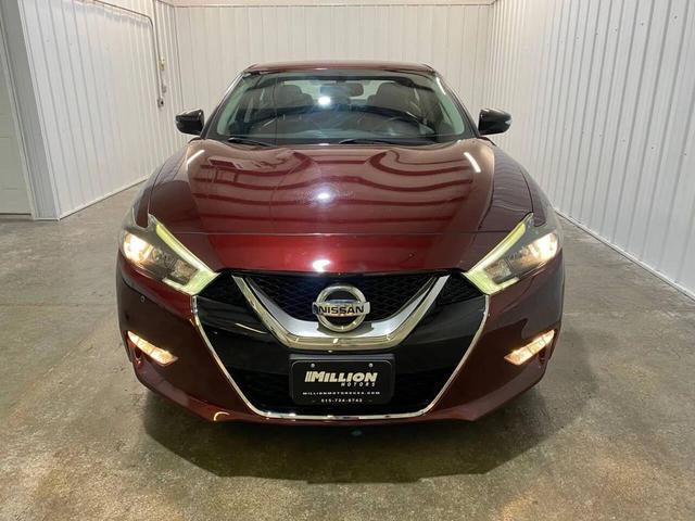 Photo of 2016 Burgundy Nissan Maxima