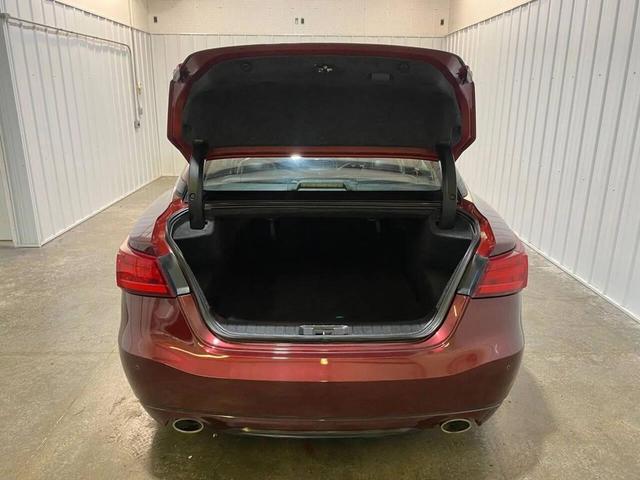 Photo of 2016 Burgundy Nissan Maxima