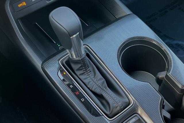 Photo of 2025 Sand Dune Honda Civic Hybrid
