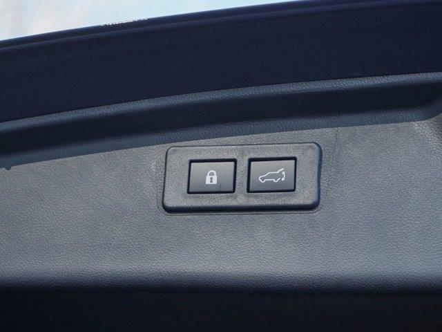 Photo of 2025 Crystal White Pearl Subaru Outback