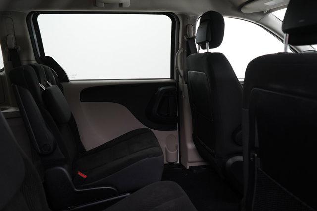 Photo of 2019 White Knuckle Clearcoat Dodge Grand Caravan