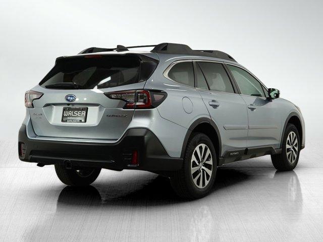 Photo of 2021 Ice Silver Metallic Subaru Outback