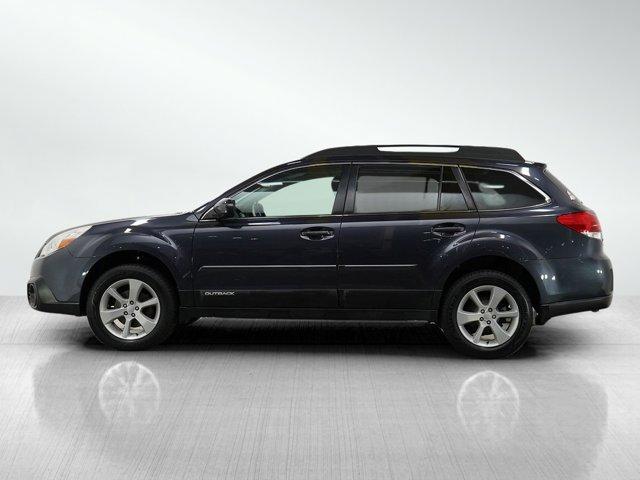 Photo of 2013 Graphite Gray Metallic Subaru Outback