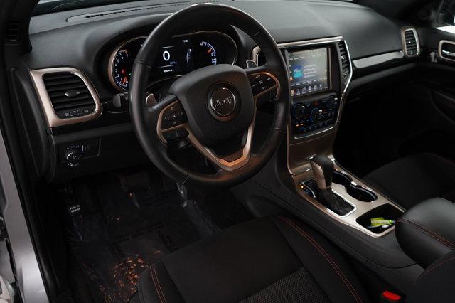 Photo of 2016 Billet Silver Metallic Clearcoat Jeep Grand Cherokee
