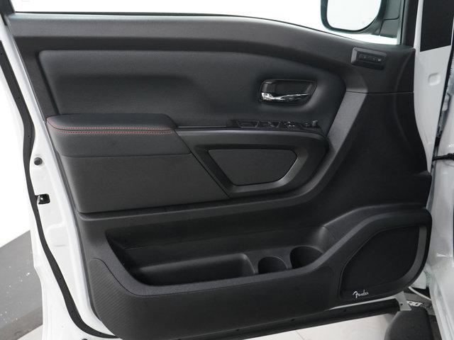 Photo of 2024 Glacier White Nissan Titan