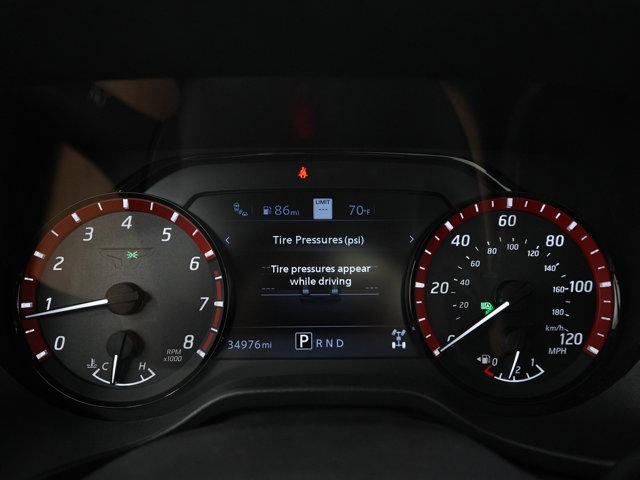 Photo of 2024 Glacier White Nissan Titan