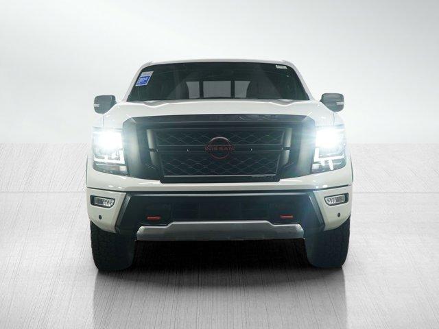Photo of 2024 Glacier White Nissan Titan