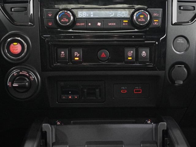 Photo of 2024 Glacier White Nissan Titan