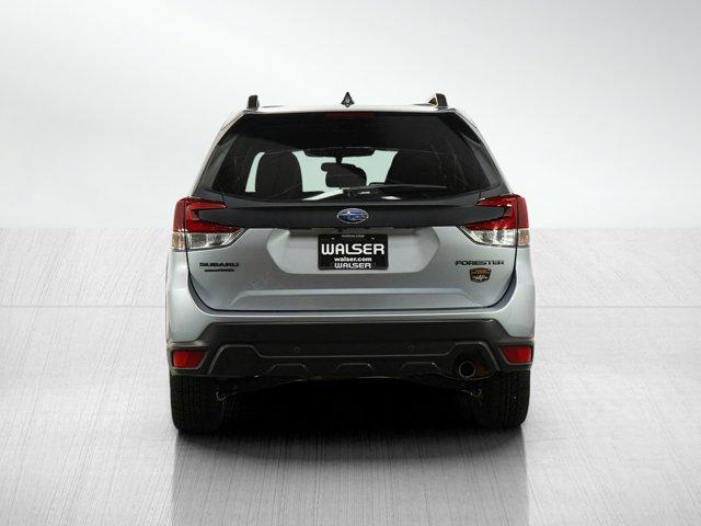Photo of 2024 Ice Silver Metallic Subaru Forester