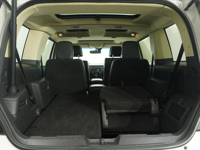 Photo of 2013 White Platinum Ford Flex