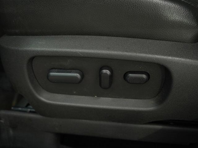 Photo of 2013 White Platinum Ford Flex