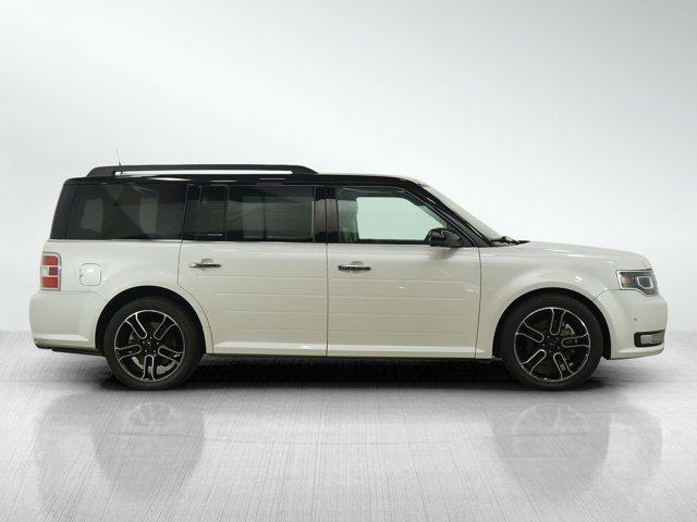 Photo of 2013 White Platinum Ford Flex