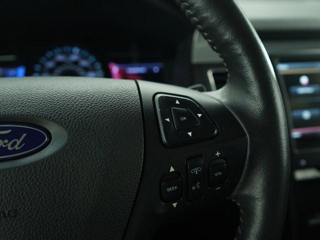 Photo of 2013 White Platinum Ford Flex