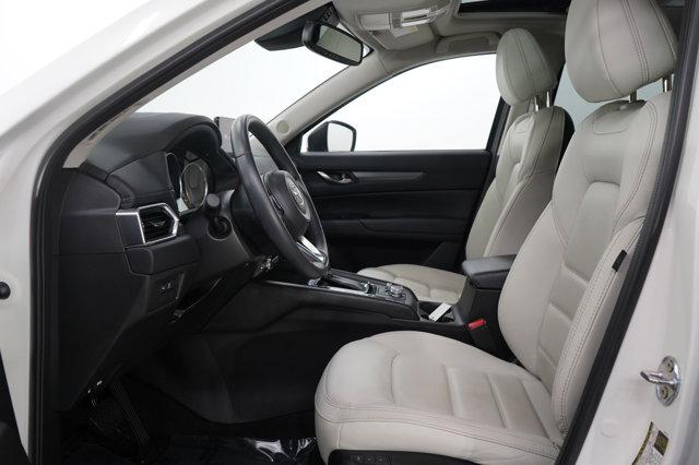 Photo of 2023 Rhodium White Metallic Mazda CX-5