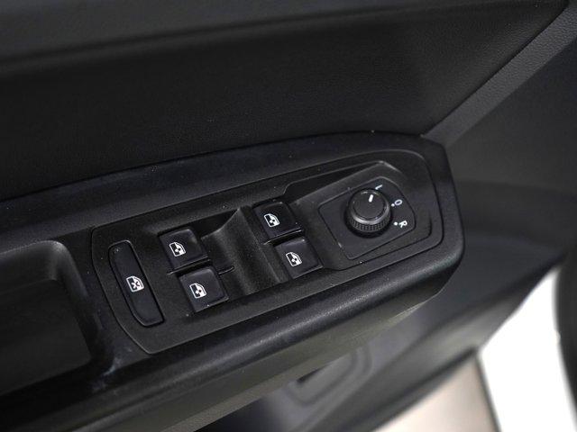 Photo of 2021 Pure White Volkswagen Atlas