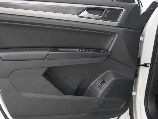 Photo of 2021 Pure White Volkswagen Atlas